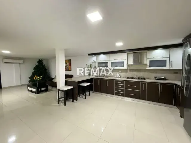 Hermosa Casa en Venta en Tamare Sector Andrés Bello. Amplios Espacios Totalmente Actualizados, Ubicada a escasos metros de Principal Alteria Vial. - 16