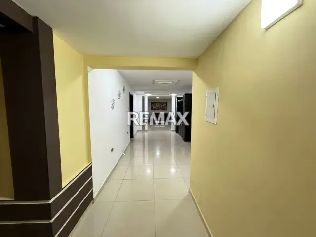 Hermosa Casa en Venta en Tamare Sector Andrés Bello. Amplios Espacios Totalmente Actualizados, Ubicada a escasos metros de Principal Alteria Vial. - 7