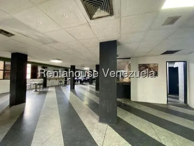 Local Comercial en Alquiler en Centro, Lara - 11