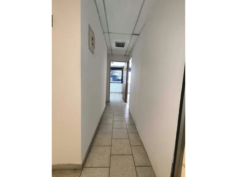 Vendo oficina 50m2 Centro Perú-Chacao 3878 - 10