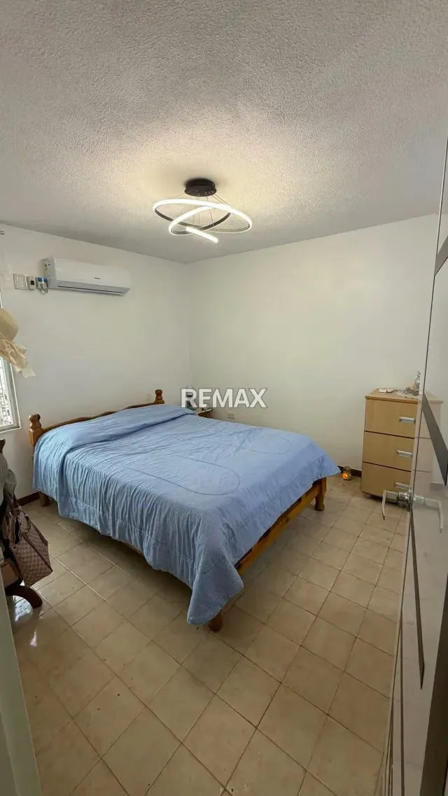 Aparto Quinta en venta Urb Prebo calle abierta cerca del CC shopping semi remodelada - 19