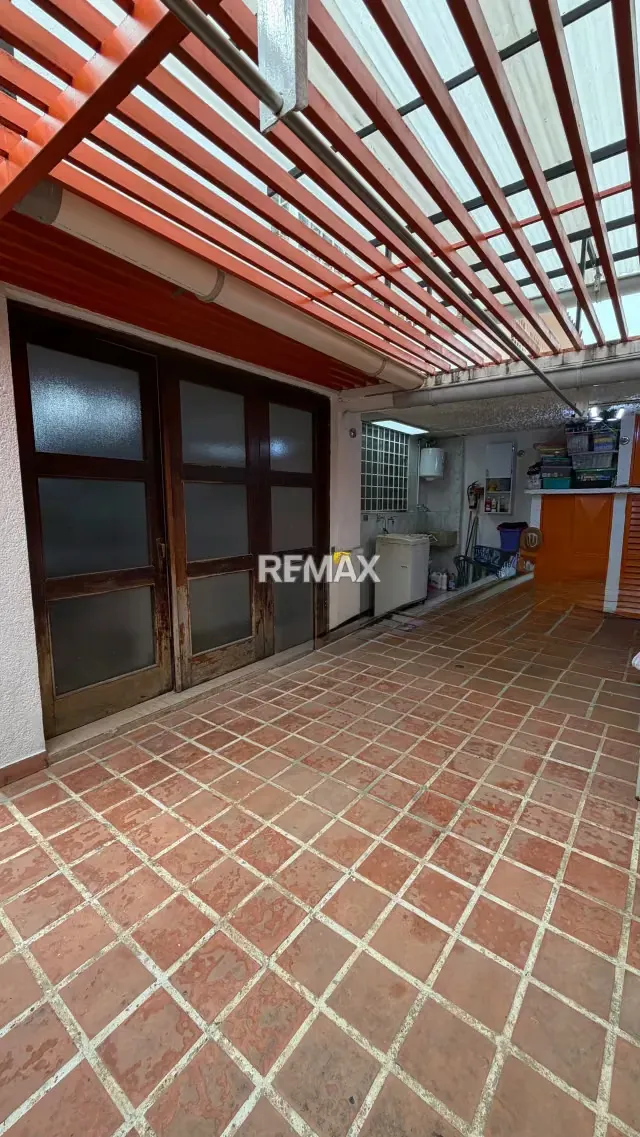 Aparto Quinta en venta Urb Prebo calle abierta cerca del CC shopping semi remodelada - 7