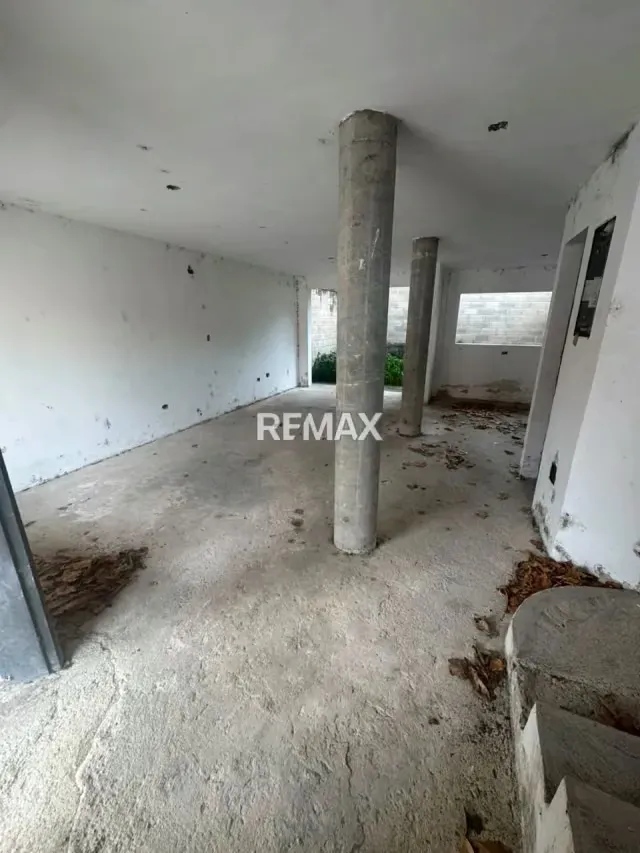 EN VENTA TOWN HOUSE UBICADO EN EL CASTAÑO - 5