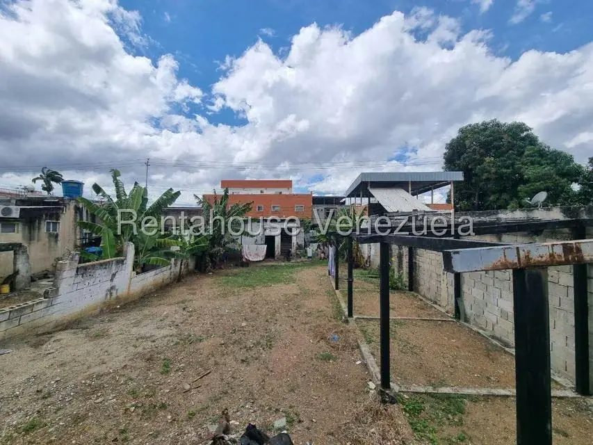 Terreno (Comercial) en Venta en Parroquia Catedral, Lara - 14