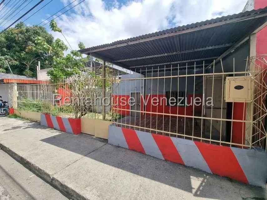 Terreno (Comercial) en Venta en Parroquia Catedral, Lara - 26
