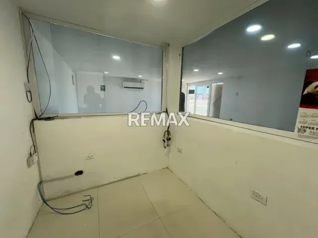 Local comercial en alquiler - 3