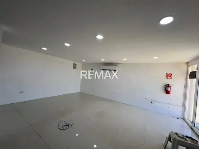 Local comercial en alquiler - 6