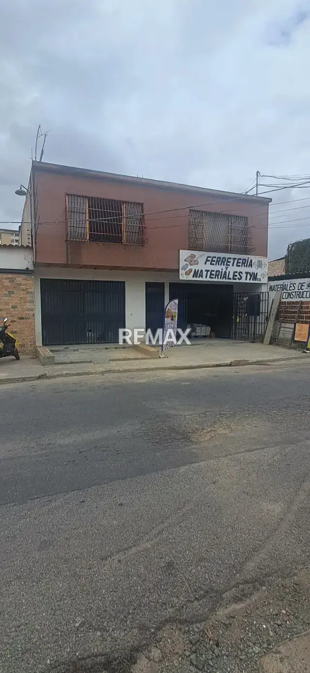 SE ALQUILA LOCAL DE 72 METROS CUADRADOS UBICADO EN ZONA CENTRO DE TURMERO ESTADO ARAGUA