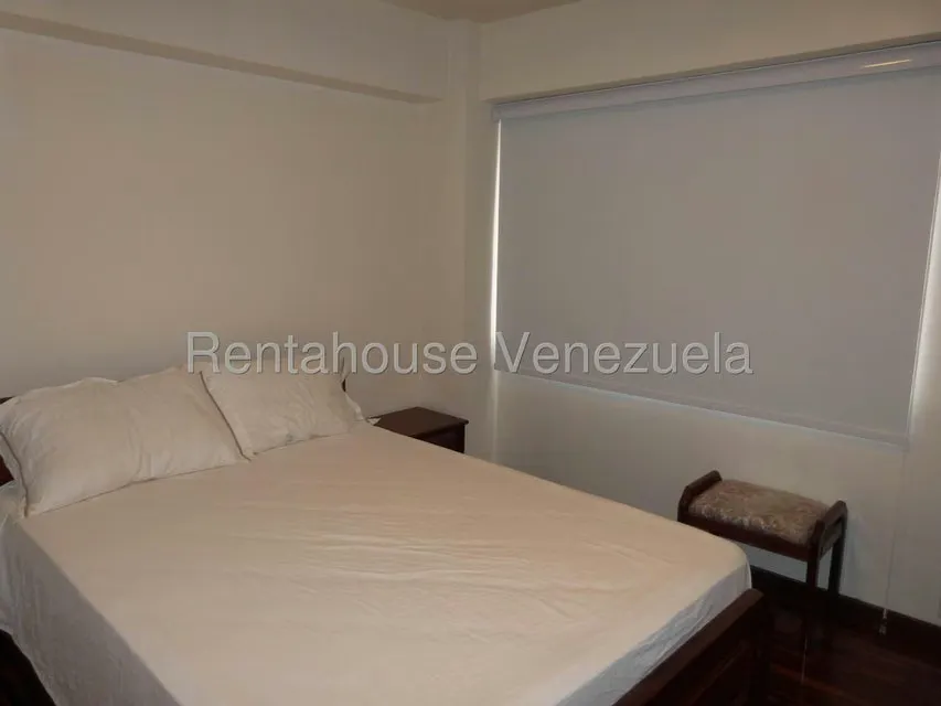 Apartamento (1 Nivel) en Venta en Los Dos Caminos, Distrito Metropolitano - 19