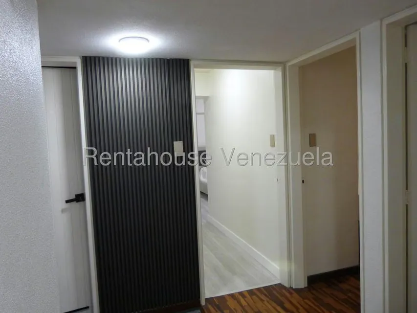 Apartamento (1 Nivel) en Venta en Los Dos Caminos, Distrito Metropolitano - 7