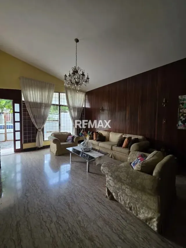 SE VENDE CASA EN EL TRIGAL CALLE CERRADA - 5