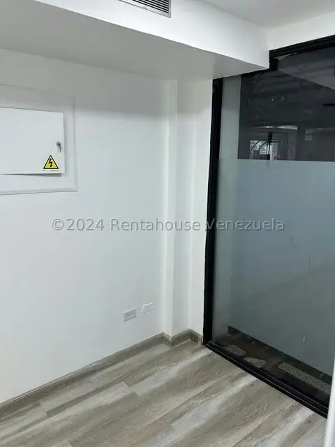 Local Comercial en Alquiler en La Castellana, Distrito Metropolitano - 4