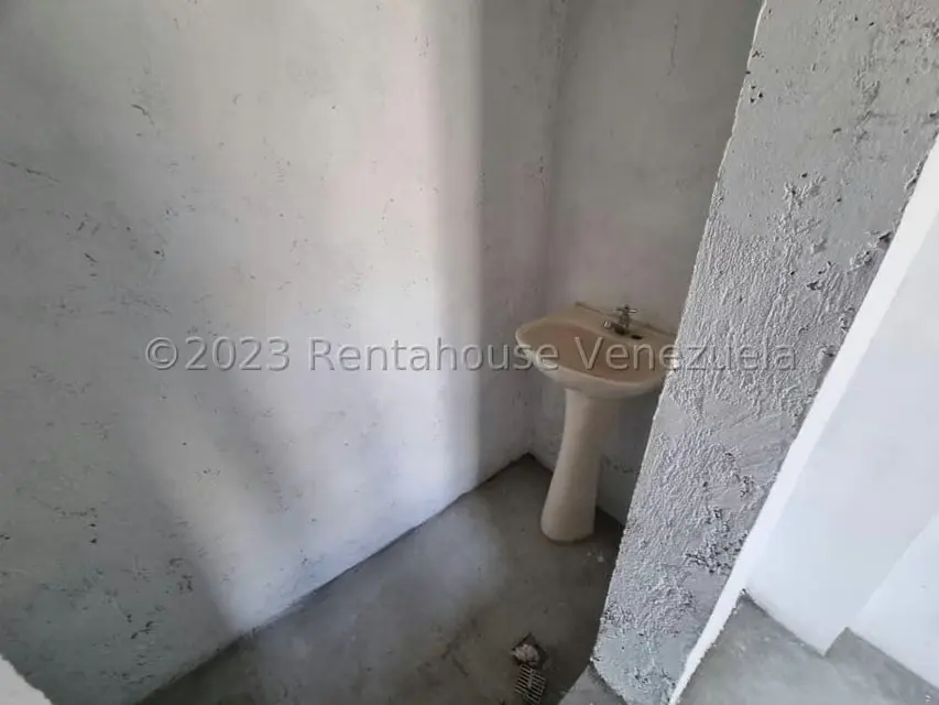 Local Comercial en Alquiler en La Piedad Norte, Lara - 10