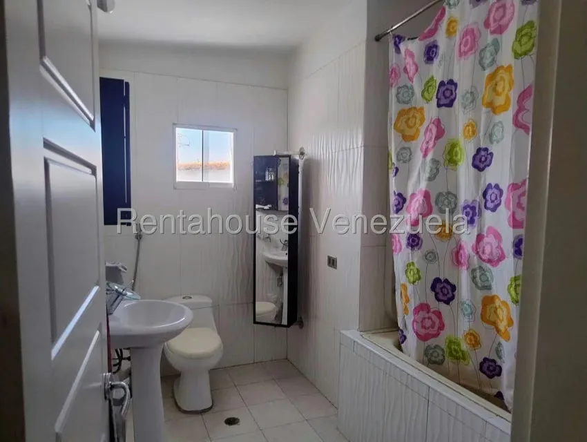Townhouse (Duplex) en Venta en Guanadito, Falcon - 22