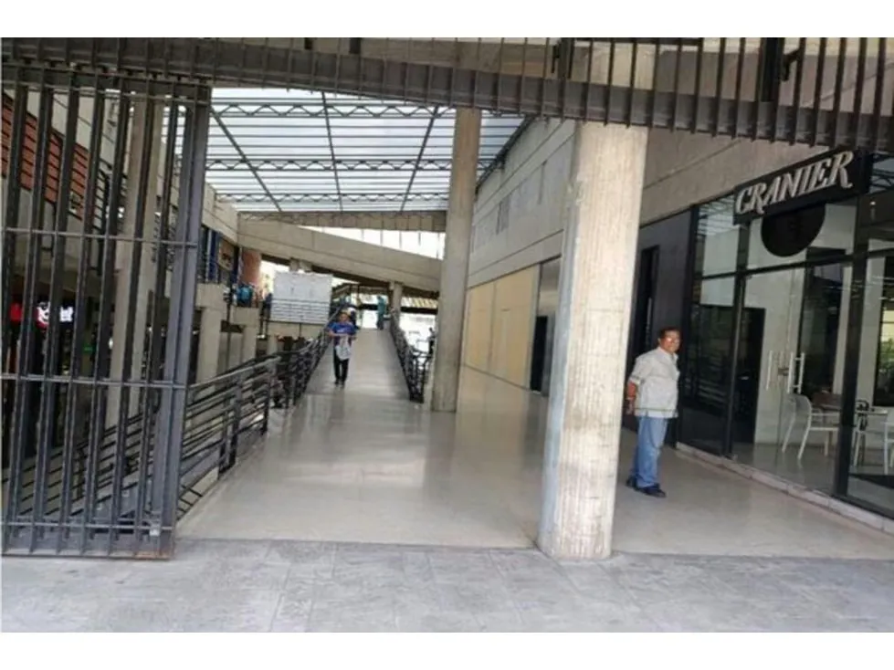 Se alquila Local comercial de 340 m2 obra Gris en Santa Monica - 2