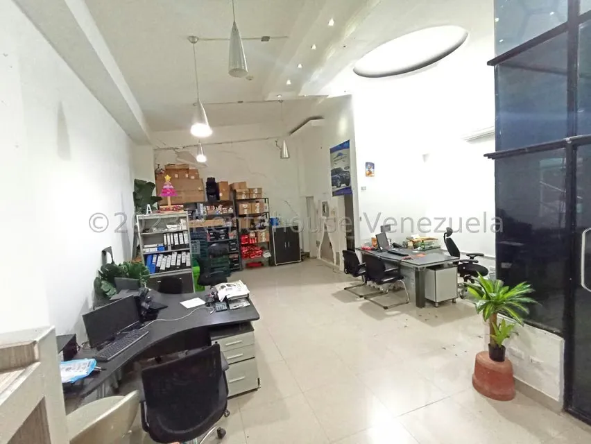Local Comercial en Venta en Frutas Condominio, Miranda - 8