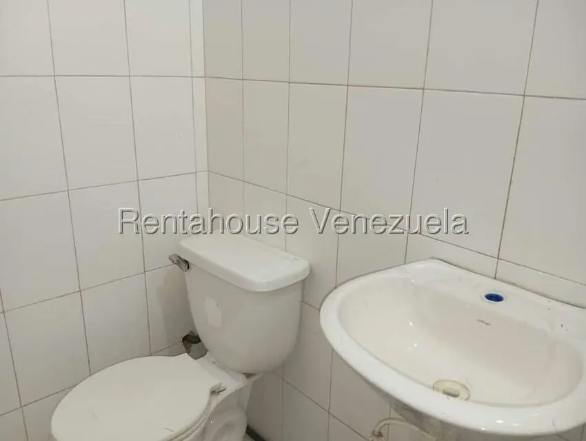 Local Comercial en Alquiler en Casco Central, Zulia - 5
