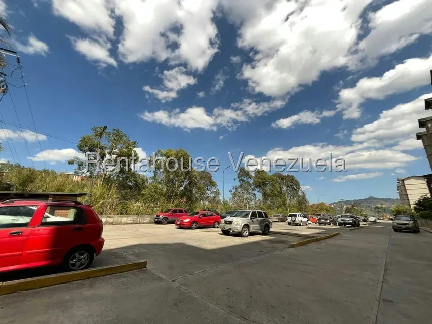 Apartamento (1 Nivel) en Alquiler en Terrazas de Guaicoco, Distrito Metropolitano - 27