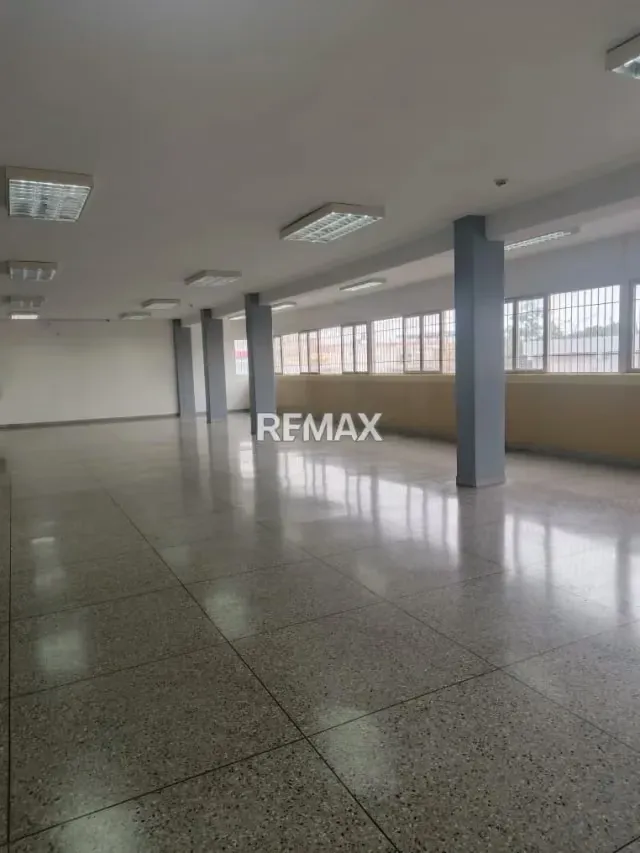 Local Comercial en Alquiler Avenida Andrés Bello Edificio Cofricarsa Zona Centro - Barquisimeto - 5