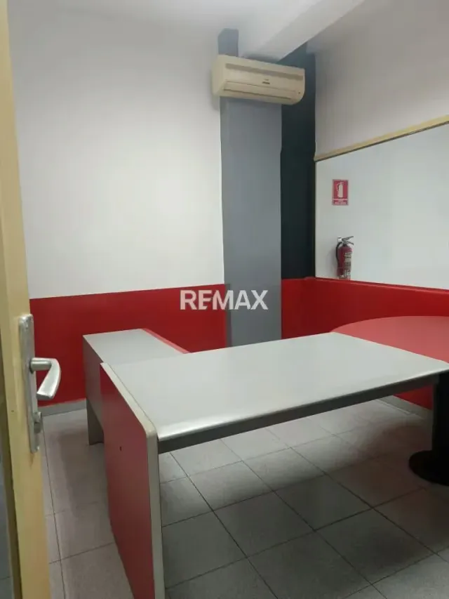 Local Comercial en Alquiler Avenida Andrés Bello Edificio Cofricarsa Zona Centro - Barquisimeto - 7