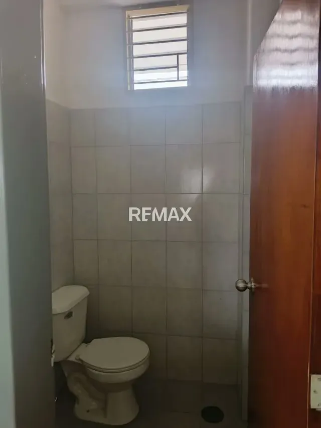 Local Comercial en Alquiler Avenida Andrés Bello Edificio Cofricarsa Zona Centro - Barquisimeto - 8