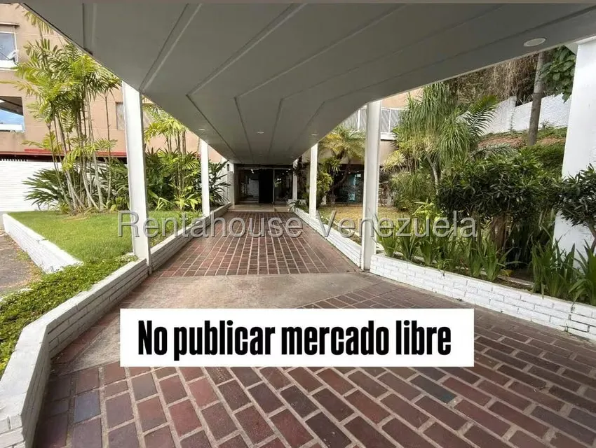 Apartamento (1 Nivel) en Alquiler en Las Mercedes, Distrito Metropolitano - 2