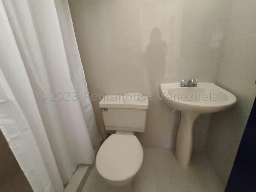 Casa (Duplex) en Venta en El Limon, Aragua - 41