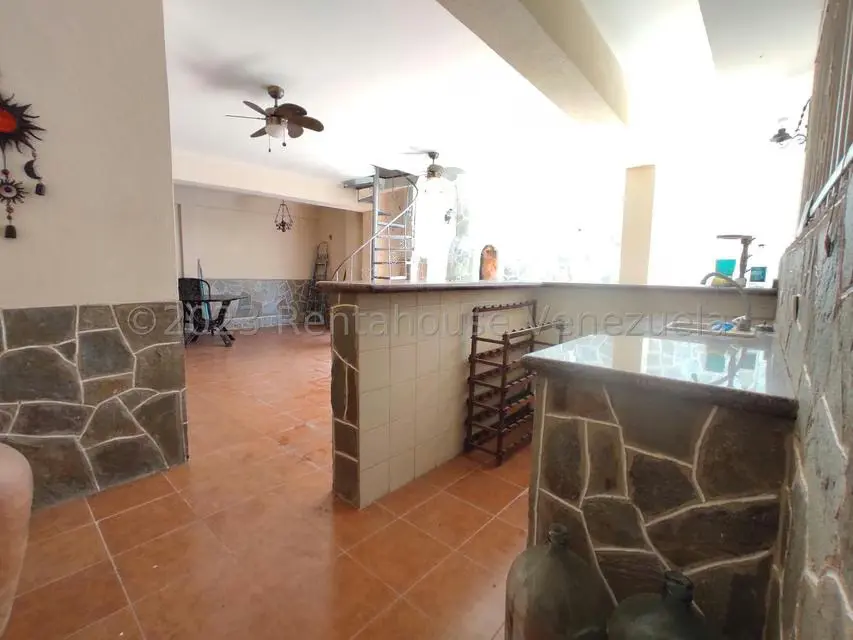 Casa (Duplex) en Venta en El Limon, Aragua - 42