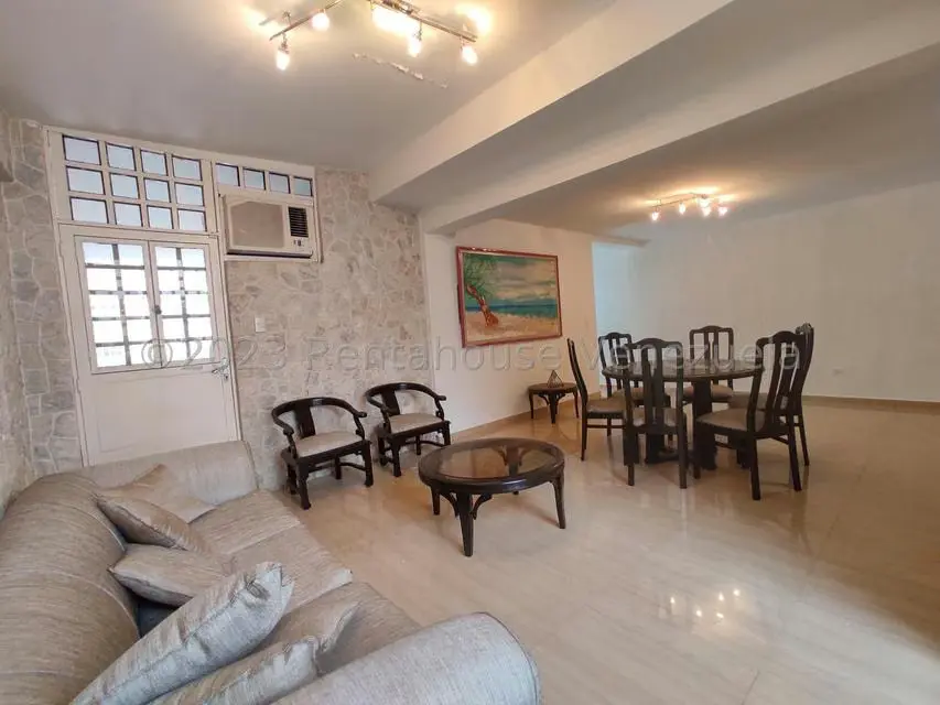 Casa (Duplex) en Venta en El Limon, Aragua - 9