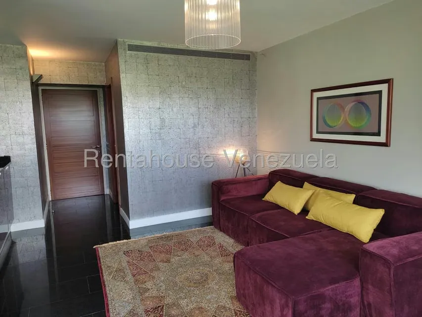 Apartamento (1 Nivel) en Alquiler en Colinas de Bello Monte, Distrito Metropolitano - 3