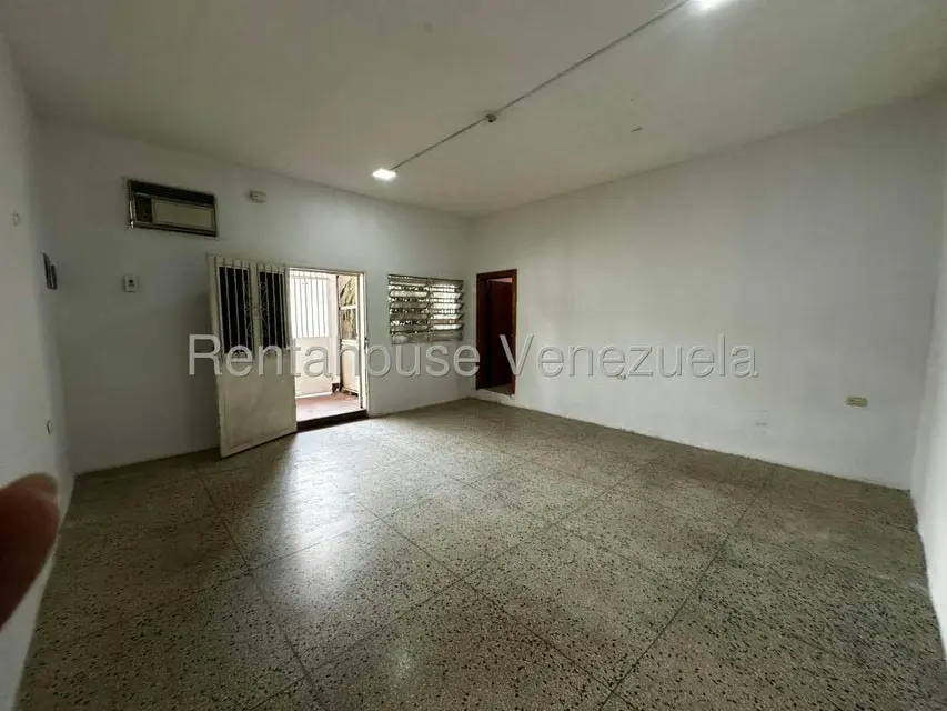 Local Comercial en Alquiler en Mario Briceno Iragorry, Aragua - 8