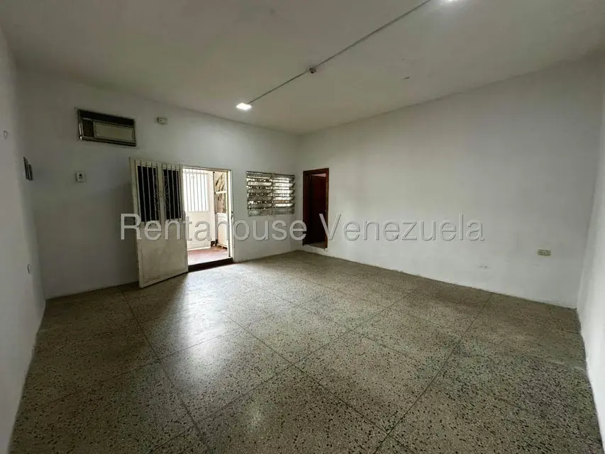Local Comercial en Alquiler en Mario Briceno Iragorry, Aragua - 9