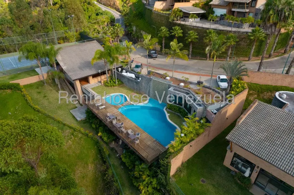 Casa (Duplex) en Alquiler en Alto Hatillo, Distrito Metropolitano