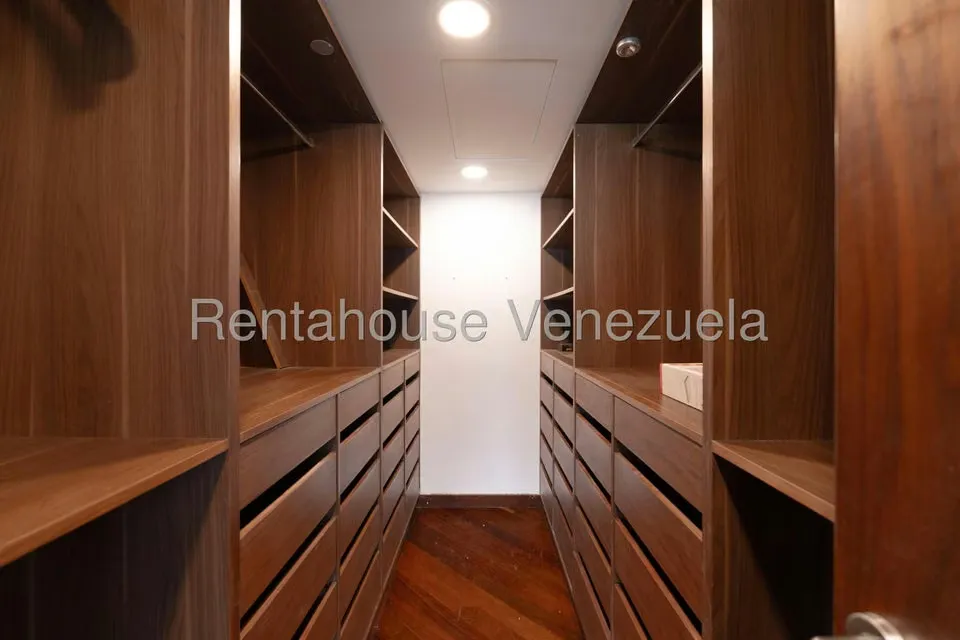 Casa (Duplex) en Alquiler en Alto Hatillo, Distrito Metropolitano - 30