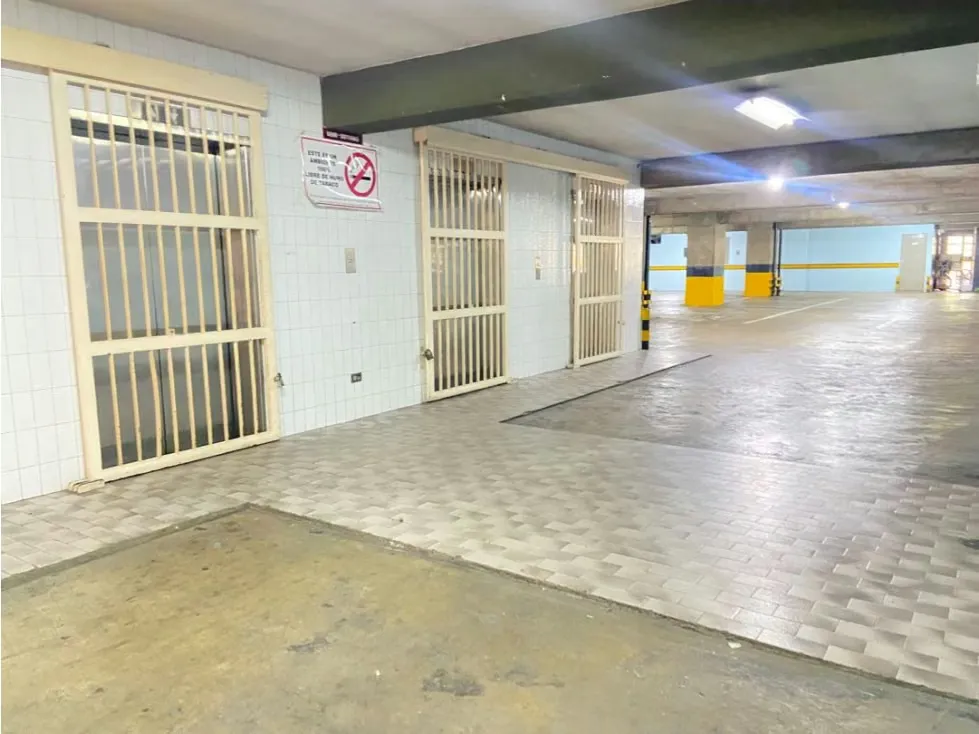 Oficina en Alquiler en Macaracuay 500$. Av.Principal 65m2. - 9
