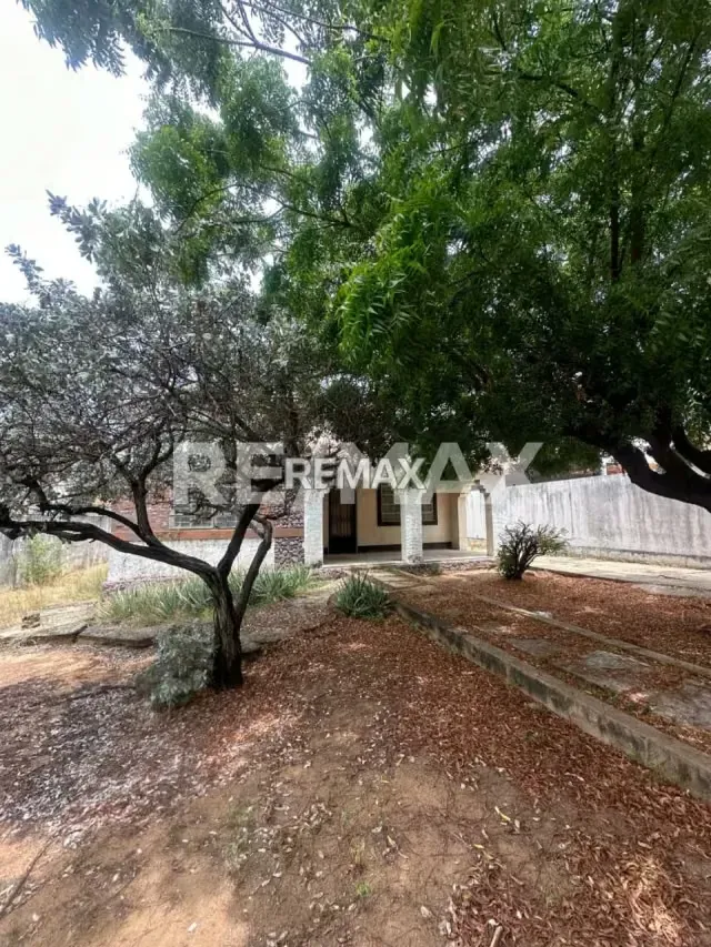 Terreno en venta con 2 casa de 1580m² - 4