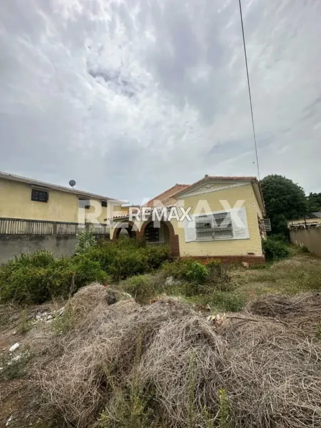 Terreno en venta con 2 casa de 1580m² - 6