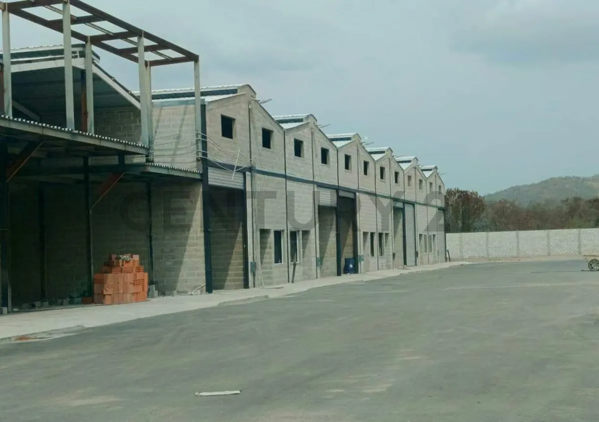 Venta de Galpón - 3