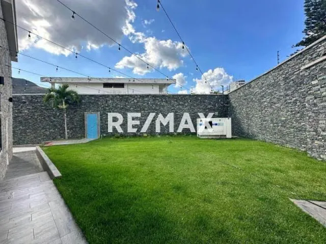 LA CASA DE TUS SUEÑOS EN VENTA ,UBICADA EN EL CASTAÑO - 3