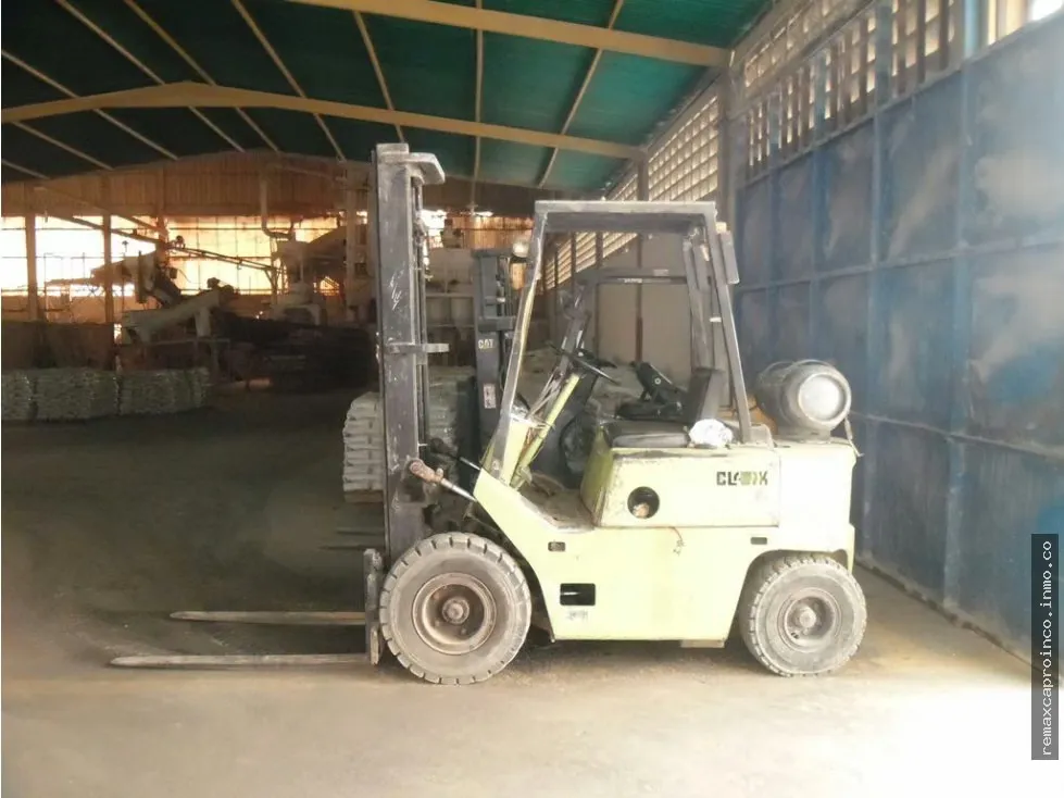FABRICA DE PRODUCTOS PARA LA CONSTRUCCIÓN - 6
