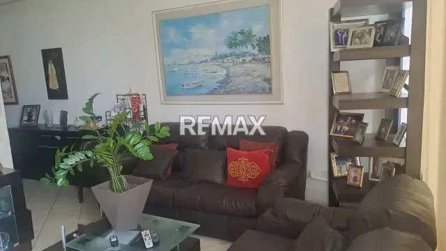 SE VENDE APARTAMENTO EN LECHERIA BORA BORA PLAZA CASAS BOTES B - 12