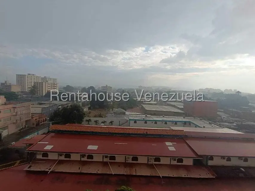 Oficina en Alquiler en Avenida Bolivar, Aragua - 16