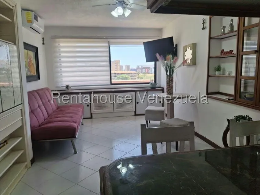 Apartamento (1 Nivel) en Venta en Porlamar, Nueva Esparta - 2