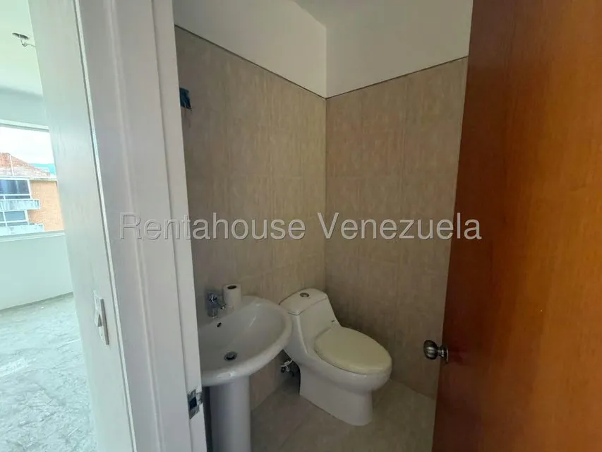 Apartamento (1 Nivel) en Venta en Lomas del Sol, Distrito Metropolitano - 18