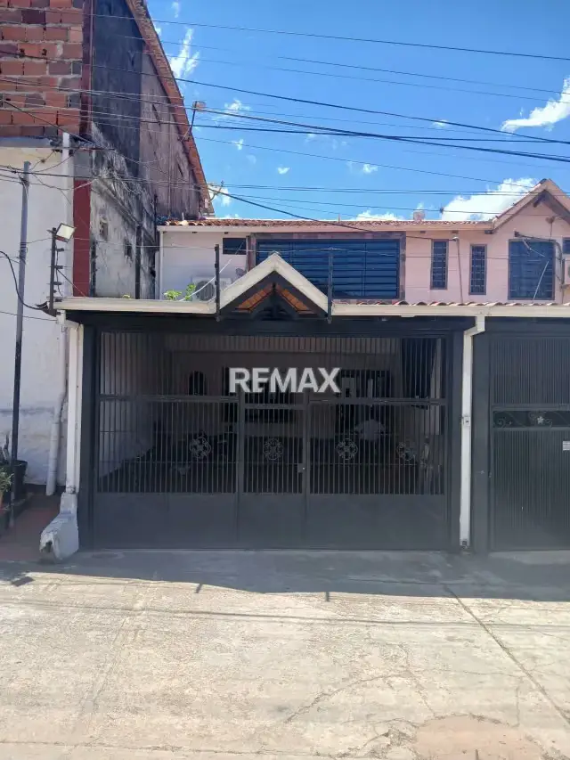 Casa en venta caneyes