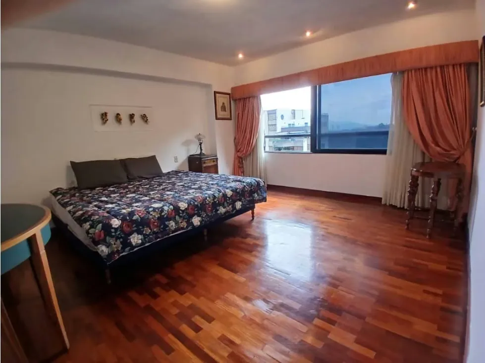 Alquilo apartamento 240m2 Los Dos Caminos 9856 - 16