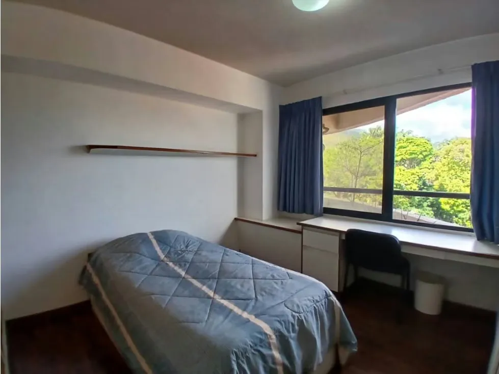 Alquilo apartamento 240m2 Los Dos Caminos 9856 - 21