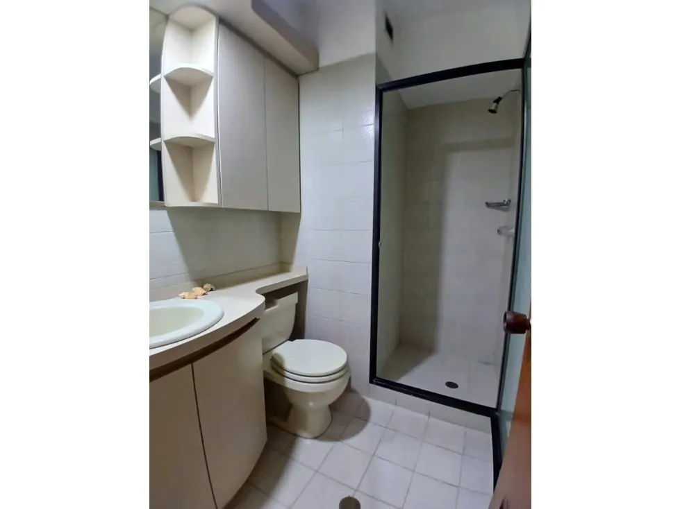 Alquilo apartamento 240m2 Los Dos Caminos 9856 - 24