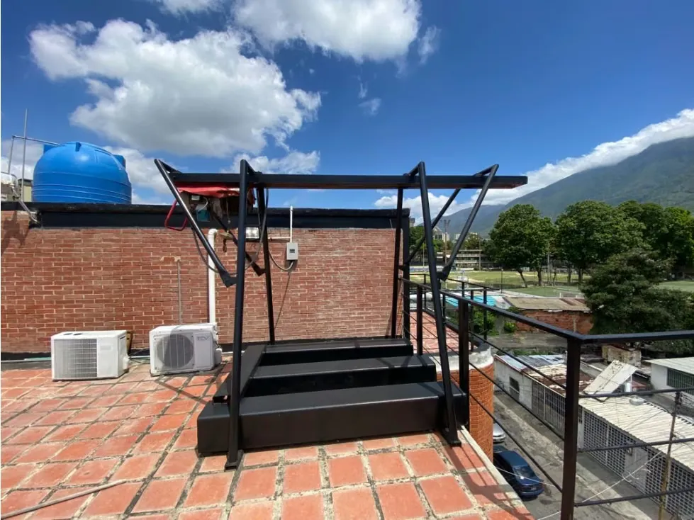 Piso Industrial duplex en alquiler Boleíta Sur de 440mts - 16