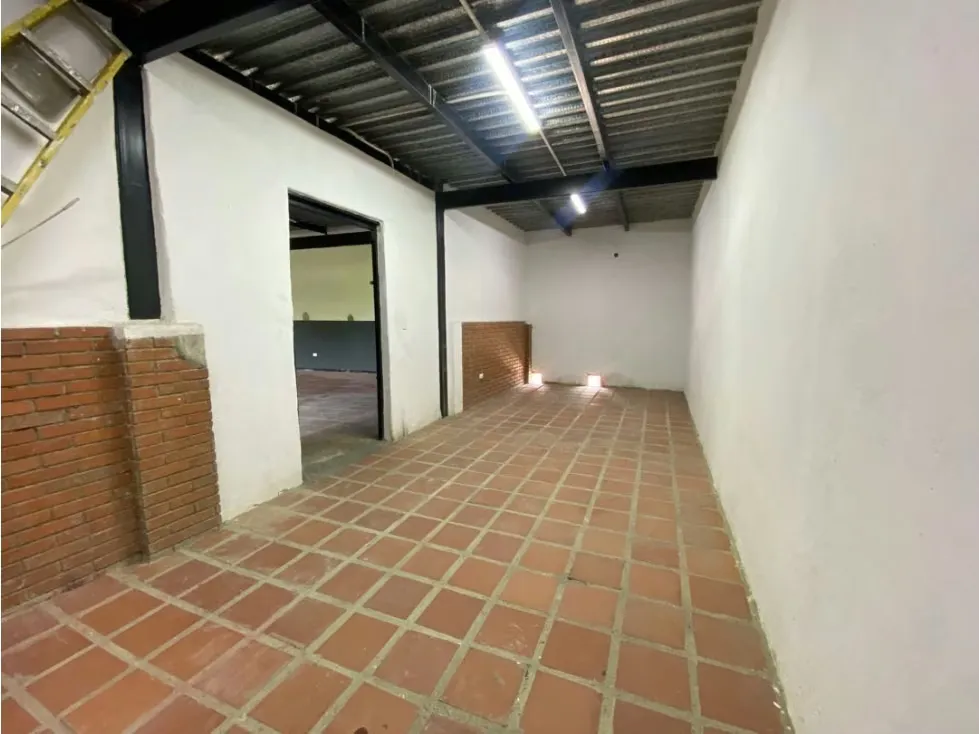 Piso Industrial duplex en alquiler Boleíta Sur de 440mts - 5